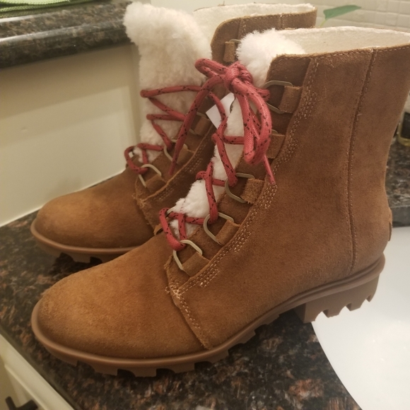 Sorel Shoes - Sorel Phoenix shearling sz8 NEW